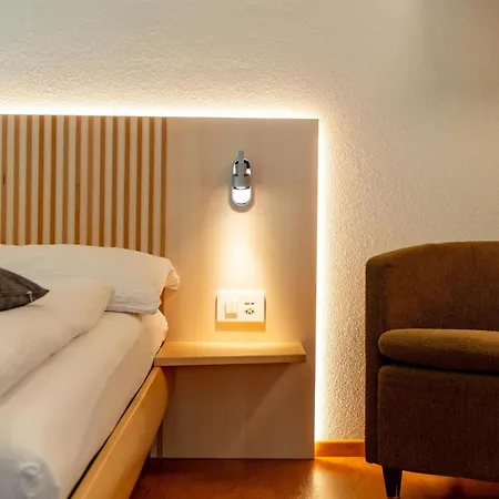Dolce Appartement-fewo 4-bettwohnung Nadelhorn By Interhome Saas-Fee